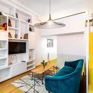 Apartment Disponible - - Equipped Duplex - From 1 To 6 Guests, Paris